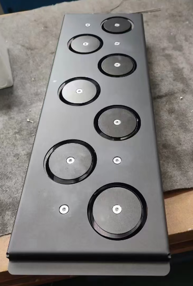 Croissant dough folding machine
